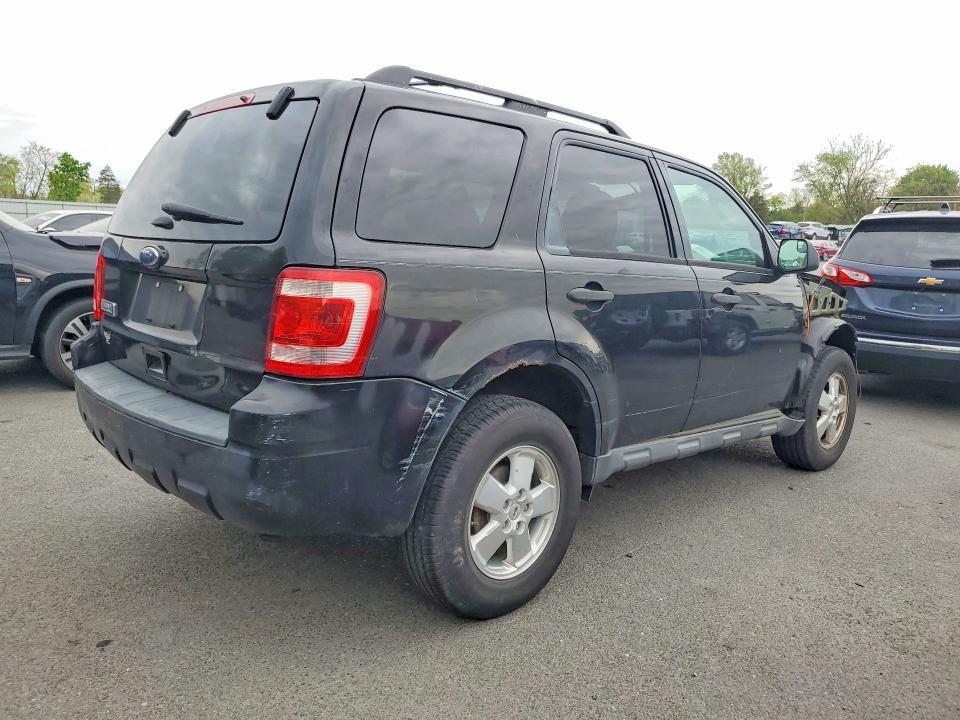 2012 FORD ESCAPE XLT — Фото 3 из 13