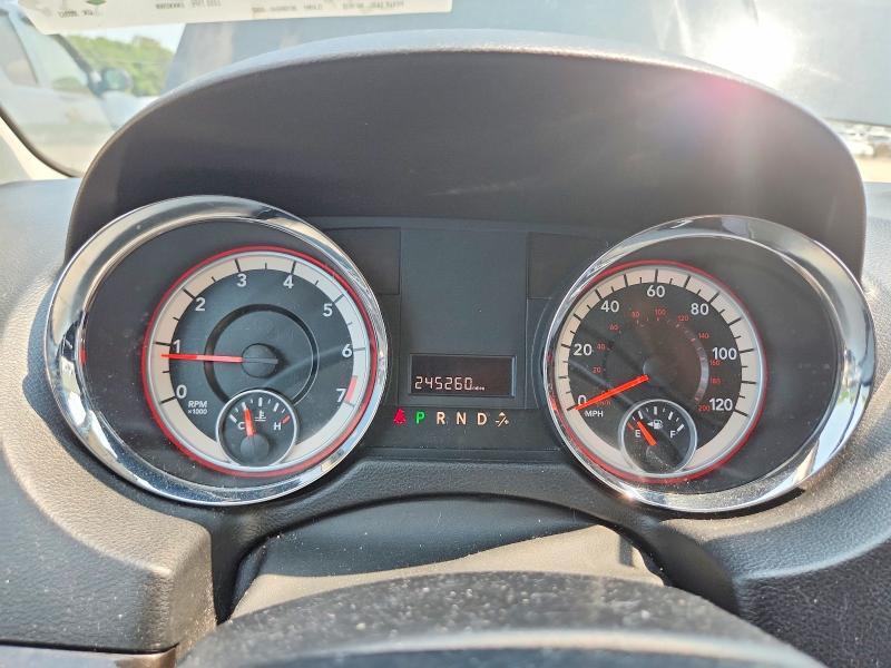2012 DODGE GRAND CARAVAN SXT — Фото 9 из 13