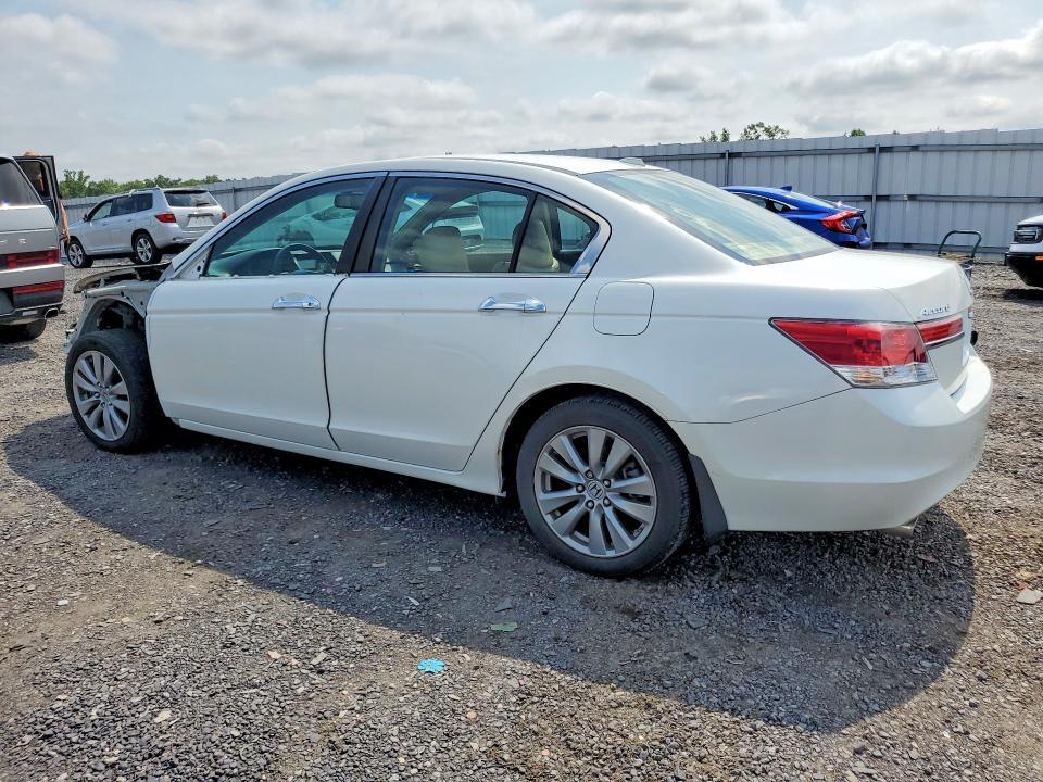 1HGCP3F85CA027461 2012 HONDA ACCORD photo no. 2