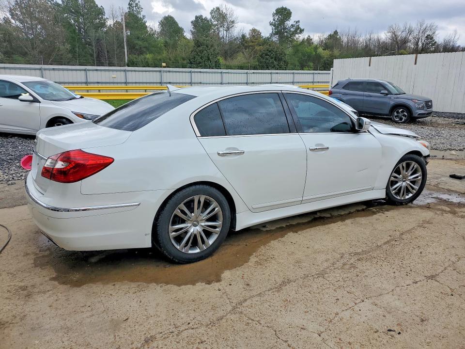 2012 HYUNDAI GENESIS 3.8L V6 — Фото 3 из 12