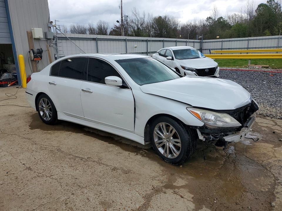 2012 HYUNDAI GENESIS 3.8L V6 — Фото 4 из 12