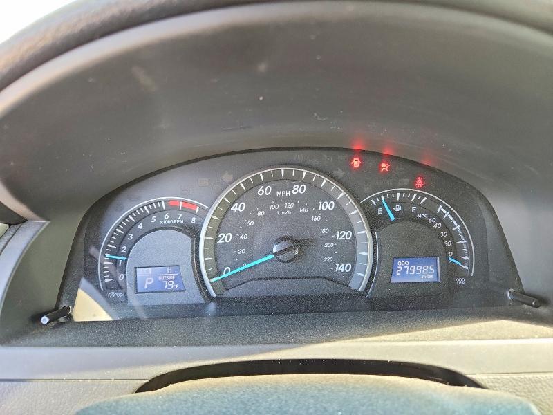 2012 TOYOTA CAMRY LE — Фото 9 из 12