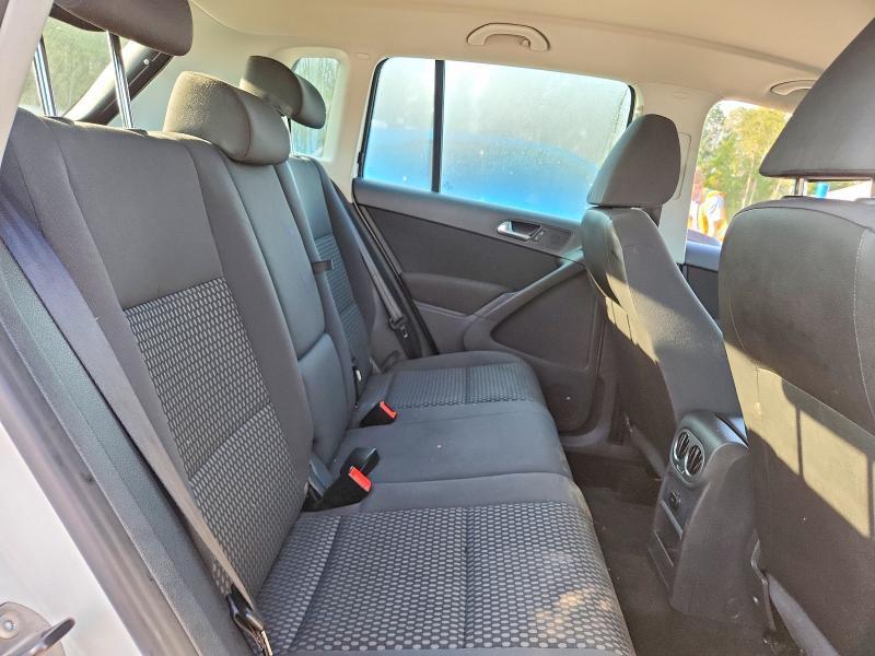 2011 VOLKSWAGEN TIGUAN S — Фото 12 из 14