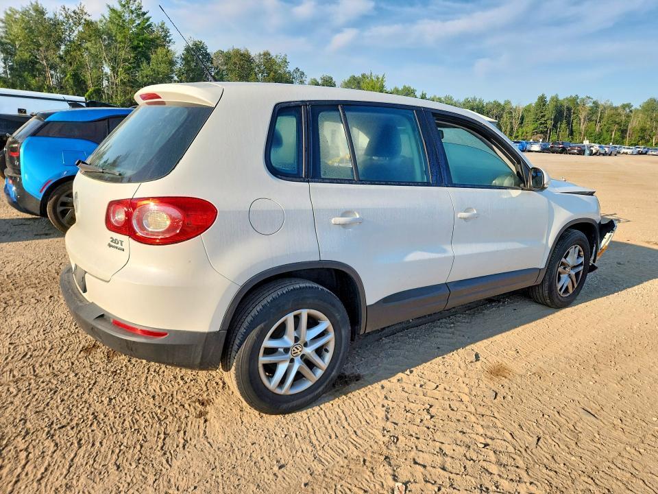 2011 VOLKSWAGEN TIGUAN S — Фото 3 из 14
