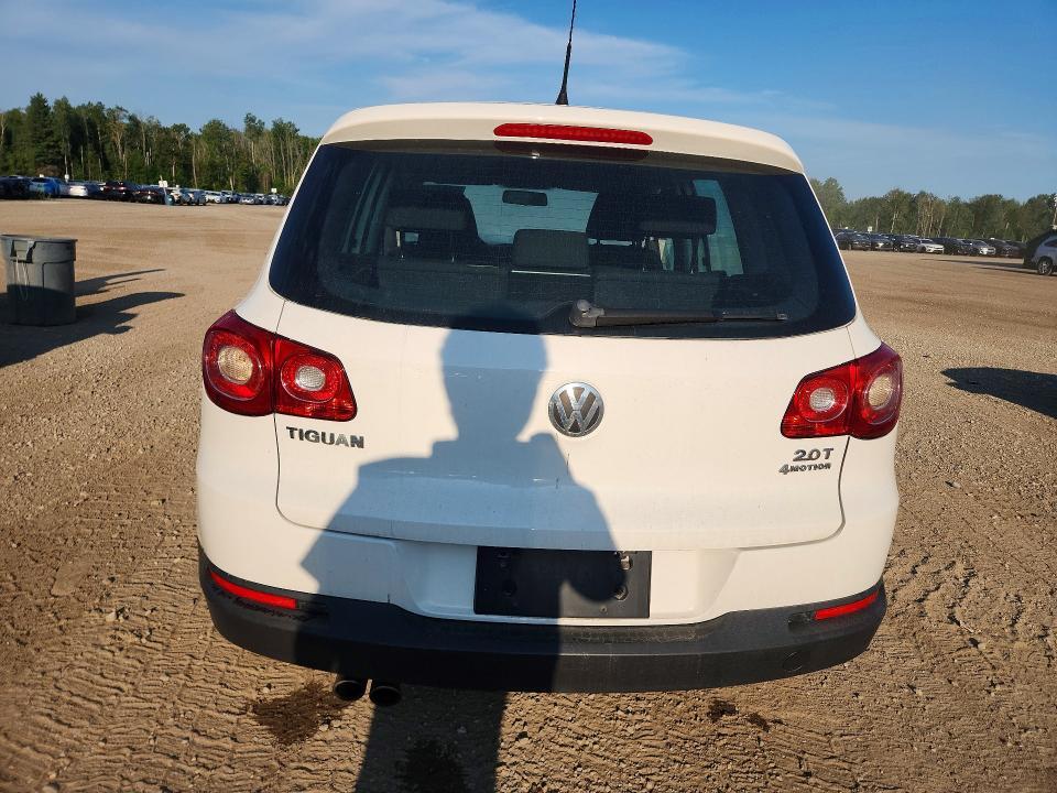 2011 VOLKSWAGEN TIGUAN S — Фото 7 из 14