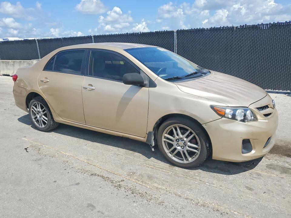 2011 TOYOTA COROLLA LE — Фото 4 из 12