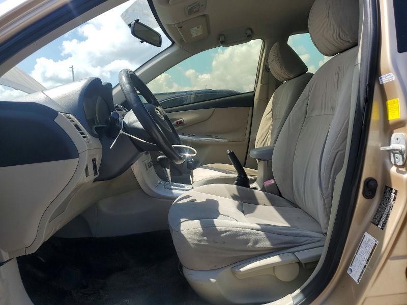 2011 TOYOTA COROLLA LE — Фото 7 из 12