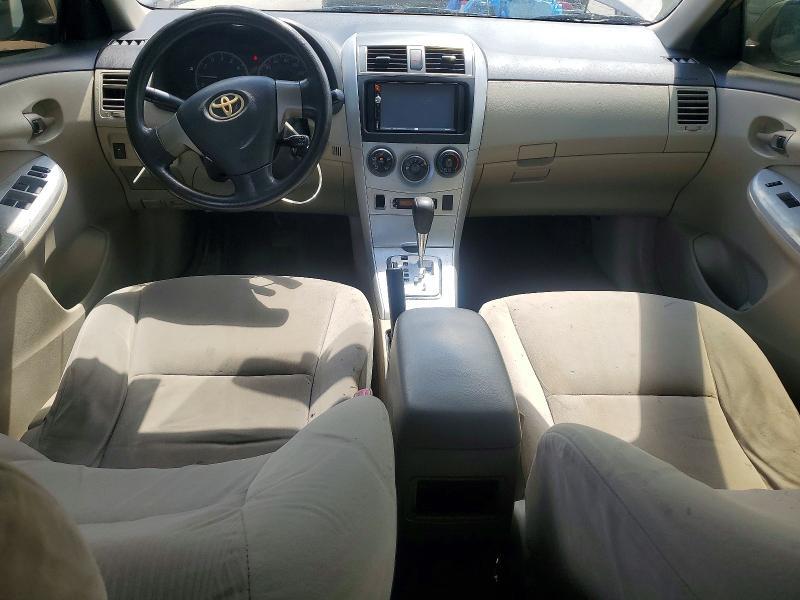 2011 TOYOTA COROLLA LE — Фото 8 из 12