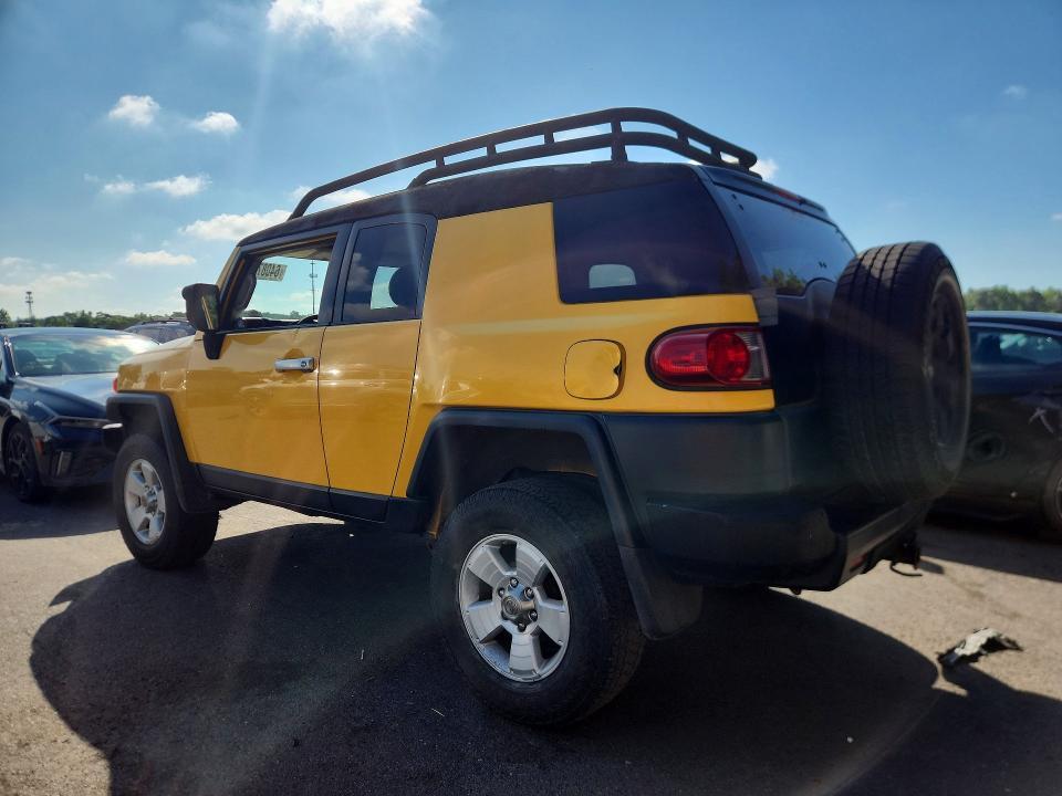 2008 TOYOTA FJ CRUISER BASE — Фото 2 из 13