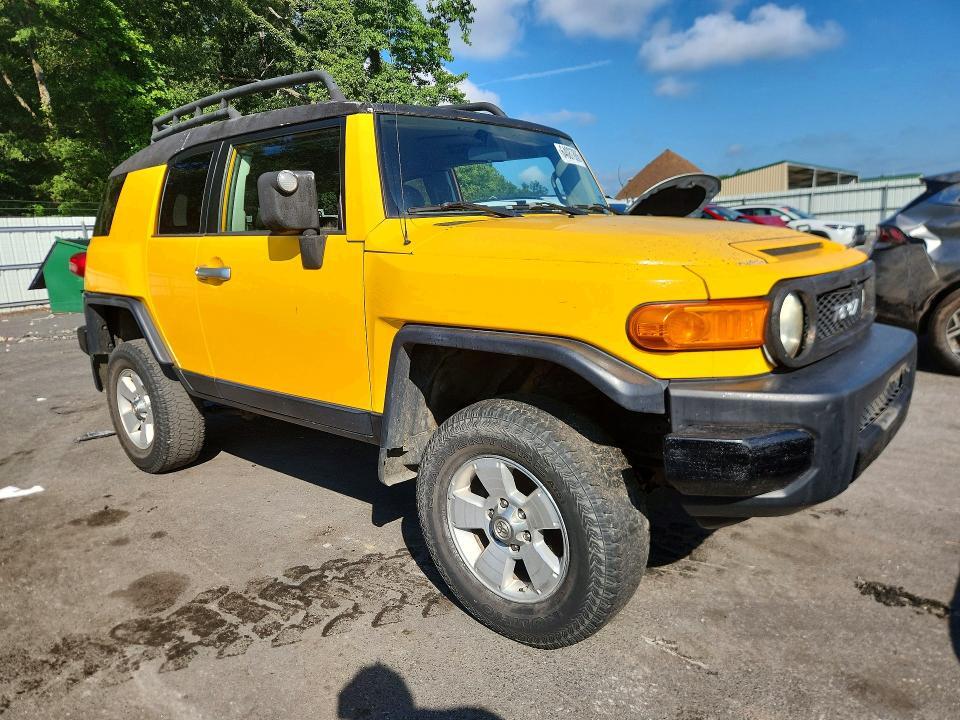 2008 TOYOTA FJ CRUISER BASE — Фото 4 из 13