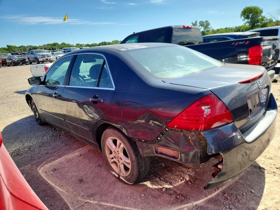 1HGCM56326A022411 2006 HONDA ACCORD photo no. 2