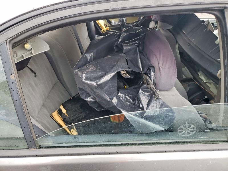 2004 HONDA CIVIC LX — Фото 10 из 13