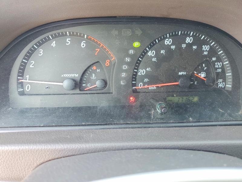 2004 TOYOTA CAMRY LE — Фото 9 из 13