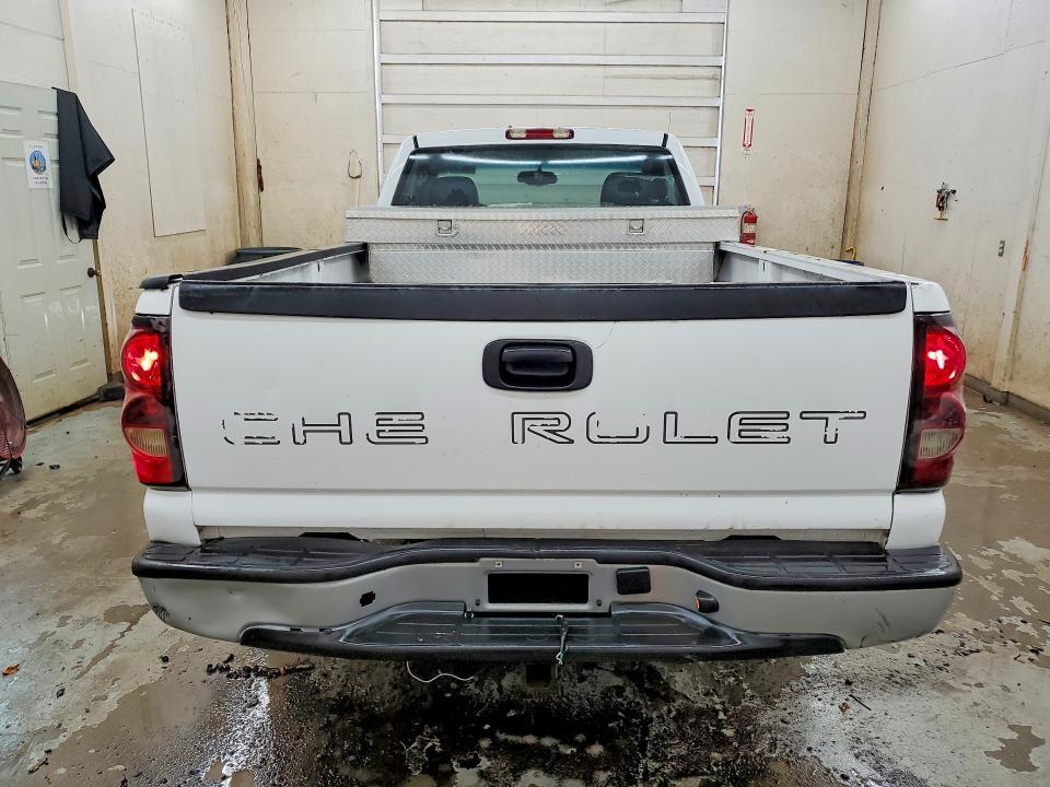 2004 CHEVROLET SILVERADO C1500 — Фото 6 из 13