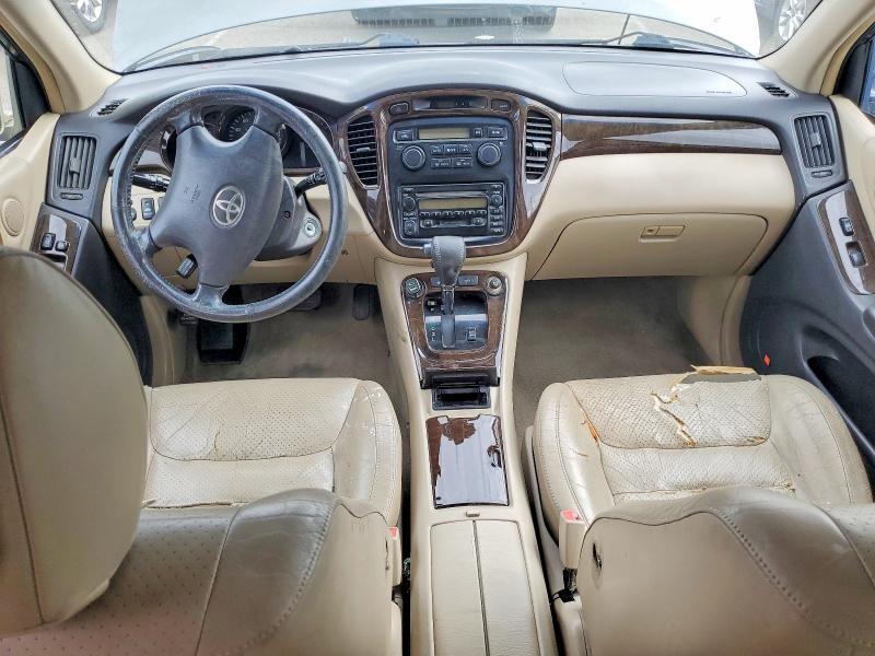 2002 TOYOTA HIGHLANDER LIMITED — Фото 8 из 14
