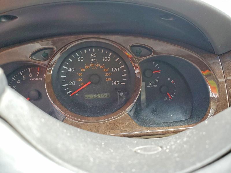 2002 TOYOTA HIGHLANDER LIMITED — Фото 9 из 14