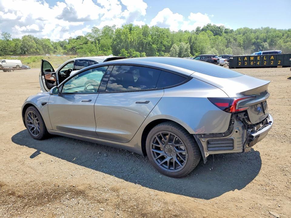 5YJ3E1EA8SF017610 2025 TESLA MODEL 3 photo no. 2