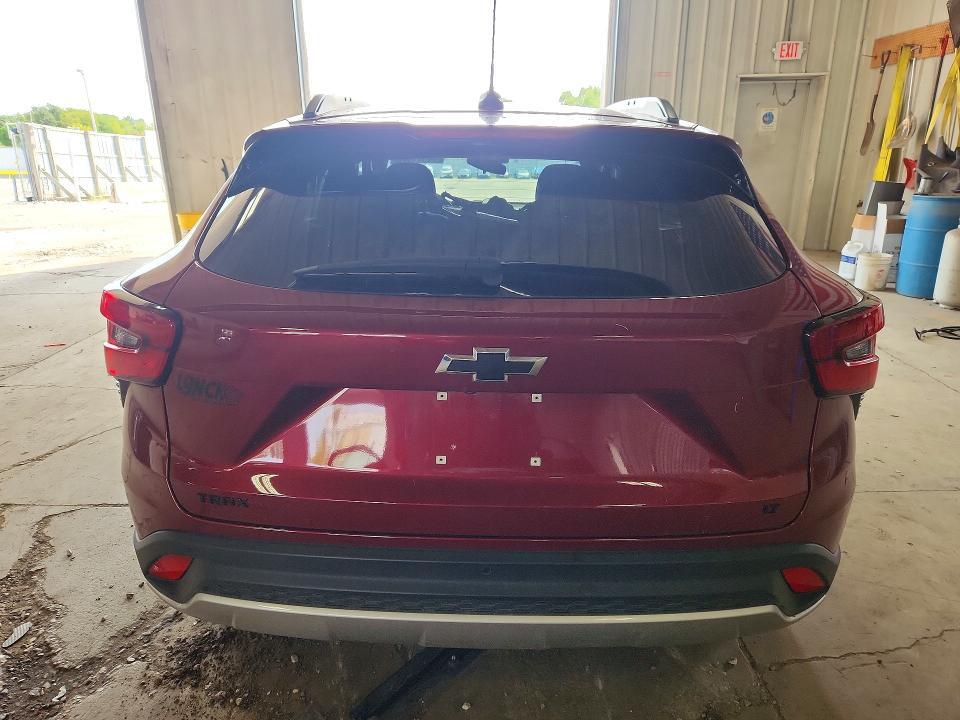 2025 CHEVROLET TRAX 1LT — Фото 6 из 13