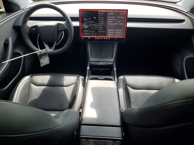 2025 TESLA MODEL 3 — Фото 8 из 13