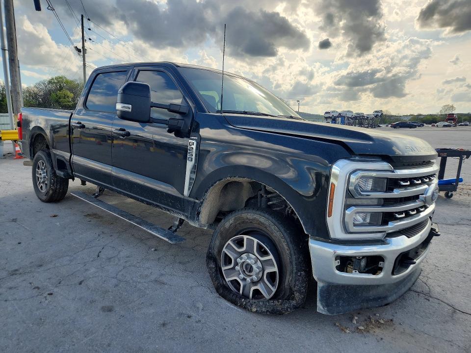 2024 FORD F250 SUPER DUTY — Фото 4 из 12