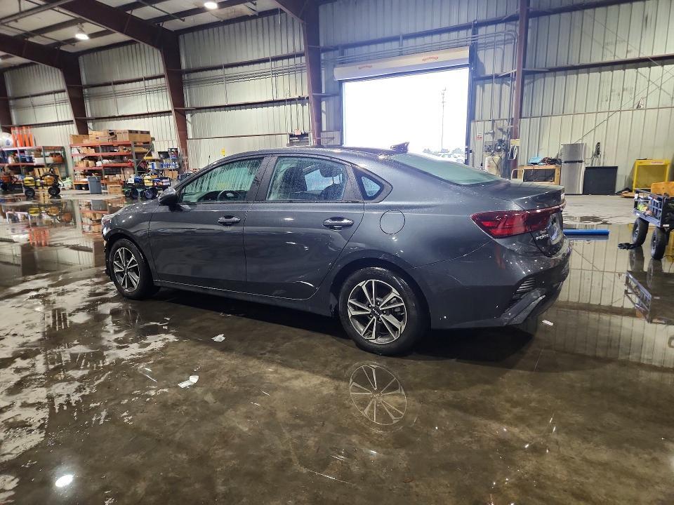 2024 KIA FORTE LXS — Фото 2 из 13