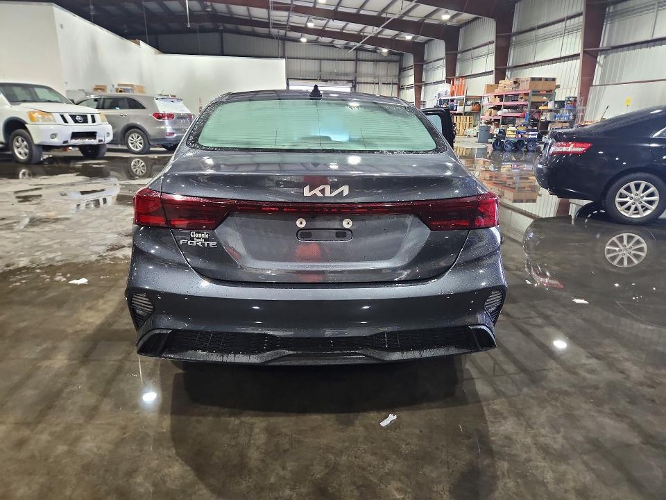 2024 KIA FORTE LXS — Фото 6 из 13