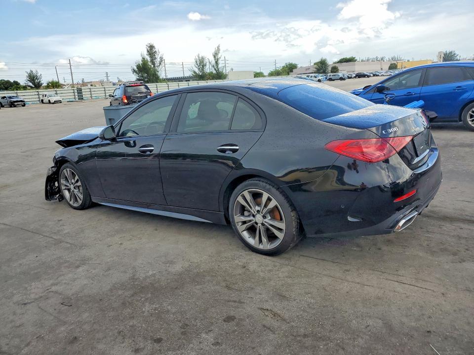 2024 MERCEDES-BENZ C 300 — Фото 2 из 12