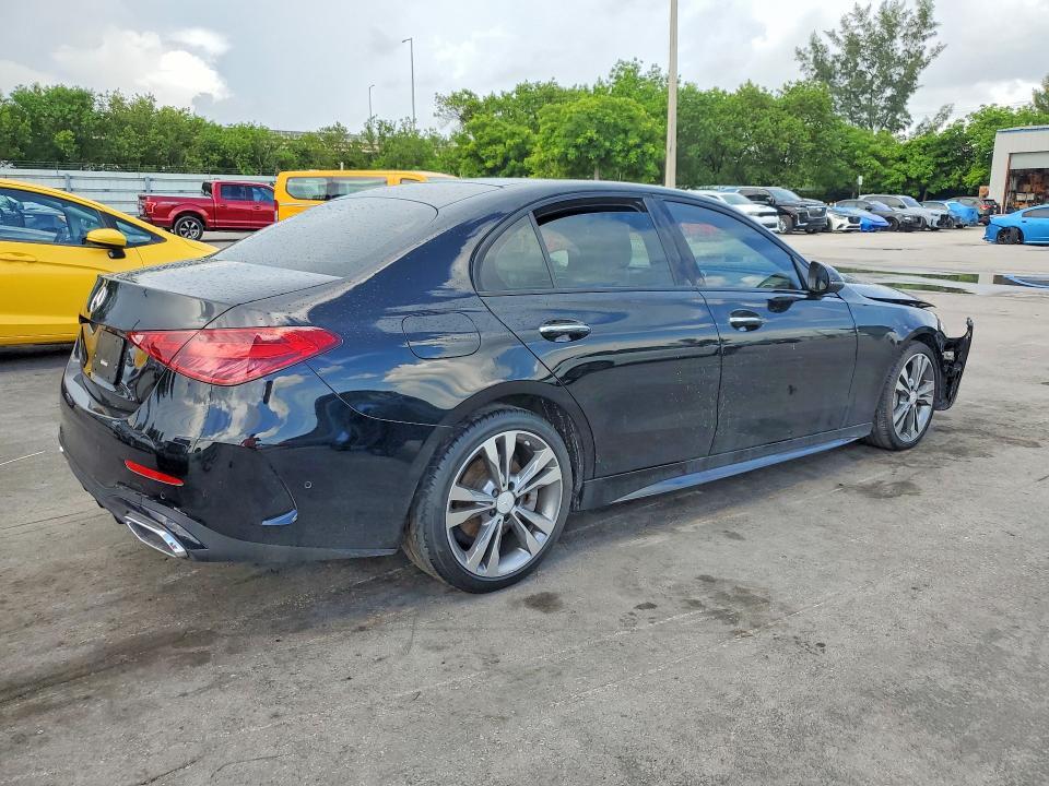 2024 MERCEDES-BENZ C 300 — Фото 3 из 12