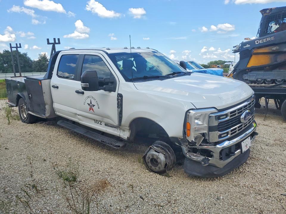 2023 FORD F350 SUPER DUTY — Фото 4 из 12