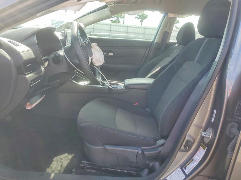 2023 NISSAN SENTRA — Фото 7 из 12