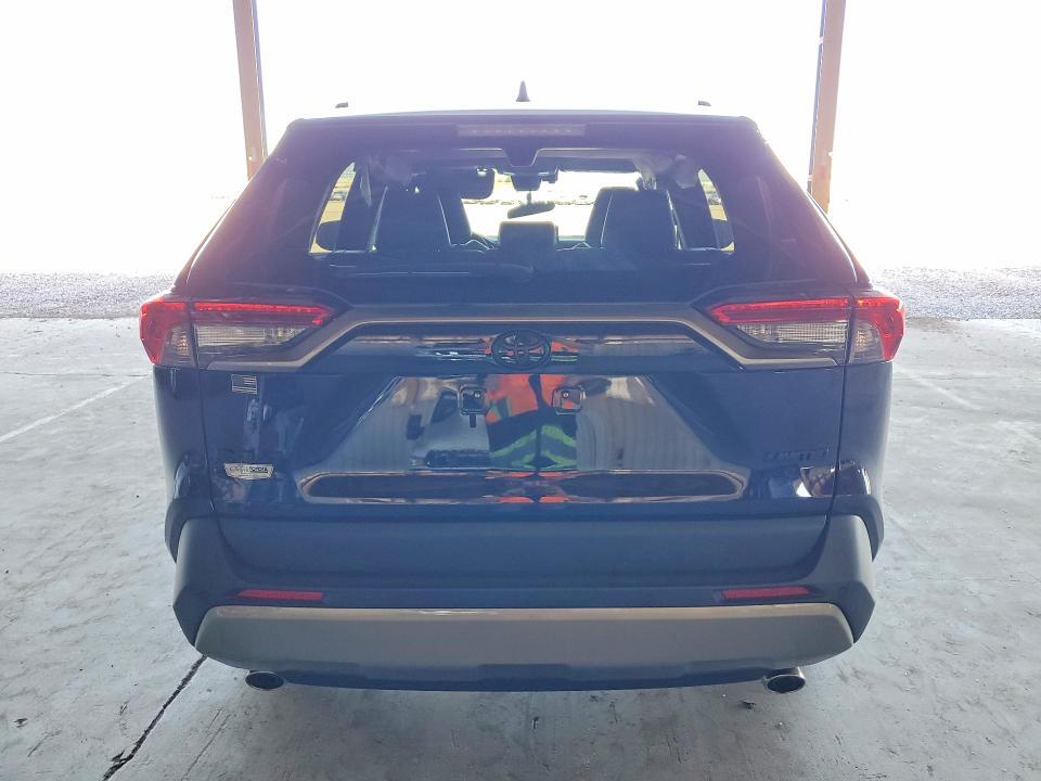 2025 TOYOTA RAV4 LIMITED — Фото 6 из 14