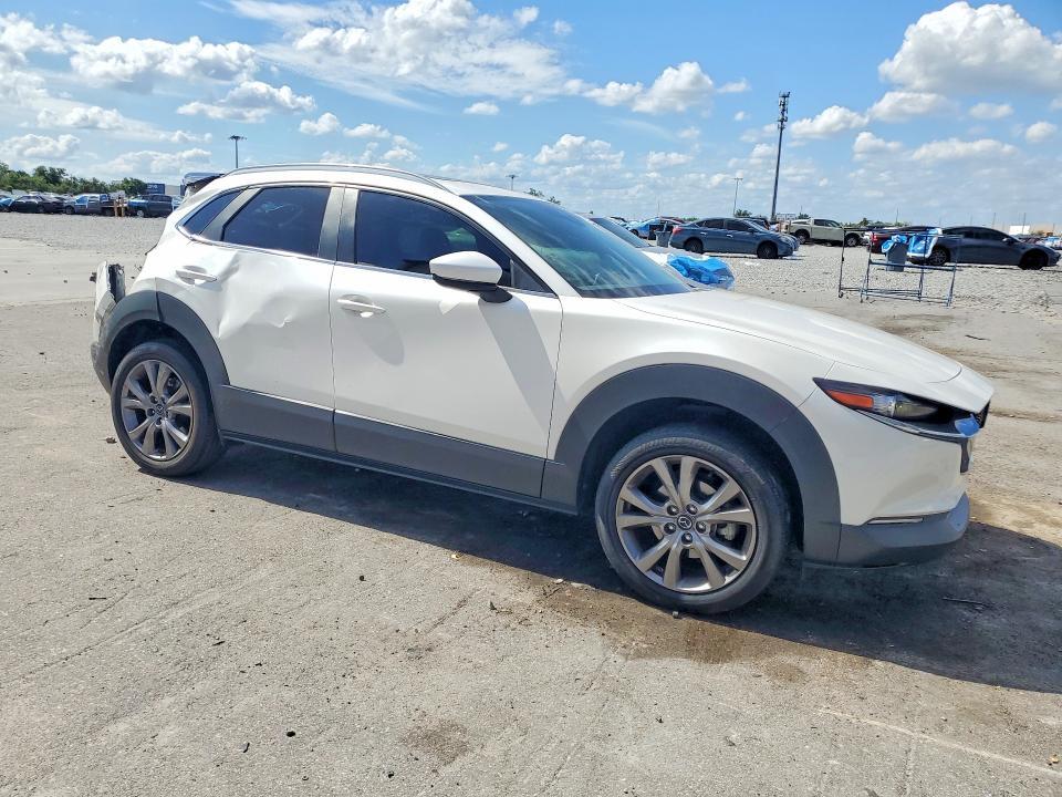 2022 MAZDA CX-30 PREFERRED — Фото 4 из 13