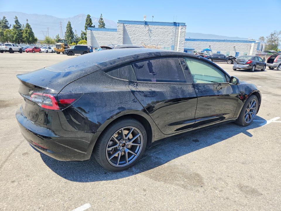 2022 TESLA MODEL 3 — Фото 3 из 13