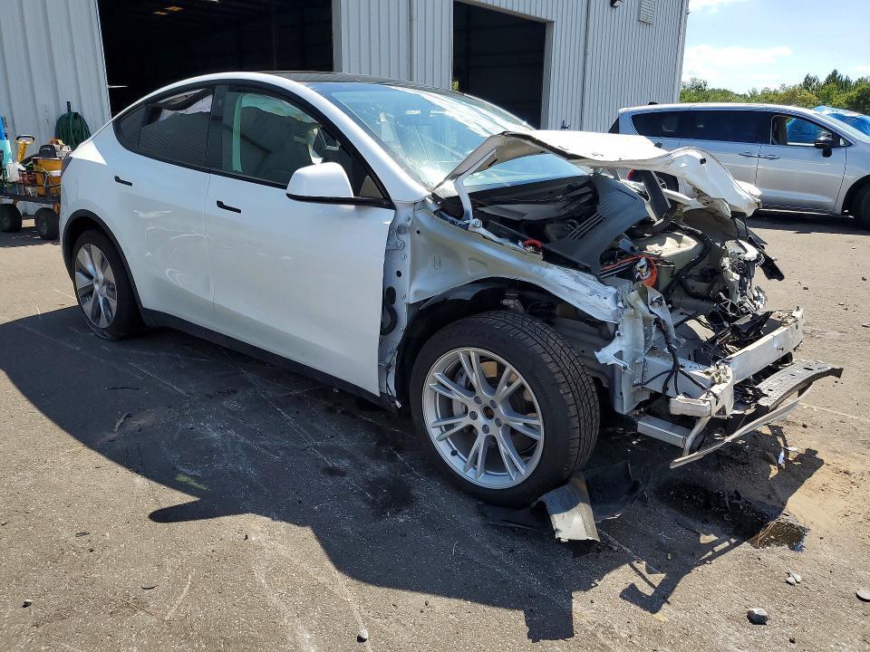 2021 TESLA MODEL Y — Фото 4 из 13