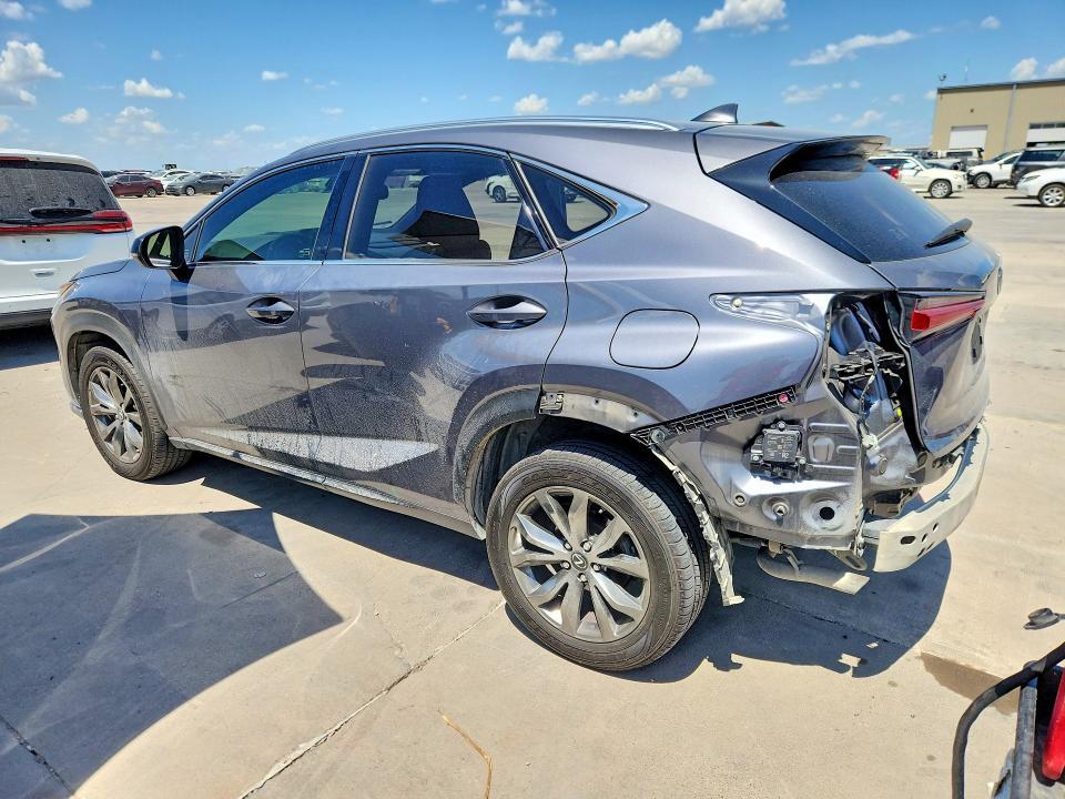 2021 LEXUS NX 300 F SPORT — Фото 2 из 13