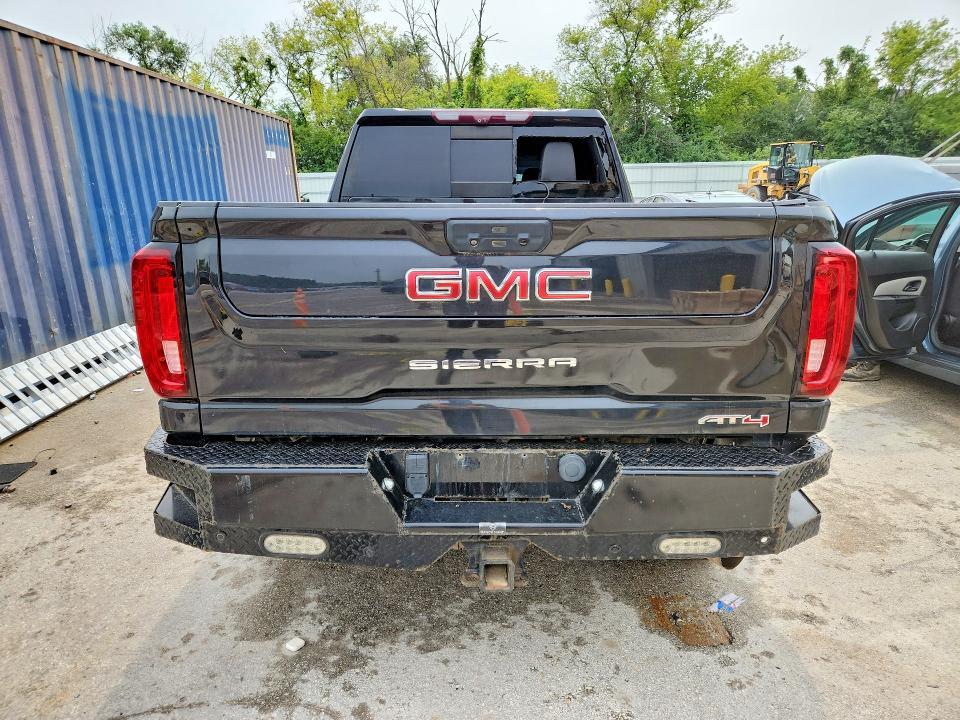 2020 GMC SIERRA K2500 AT4 — Фото 6 из 12