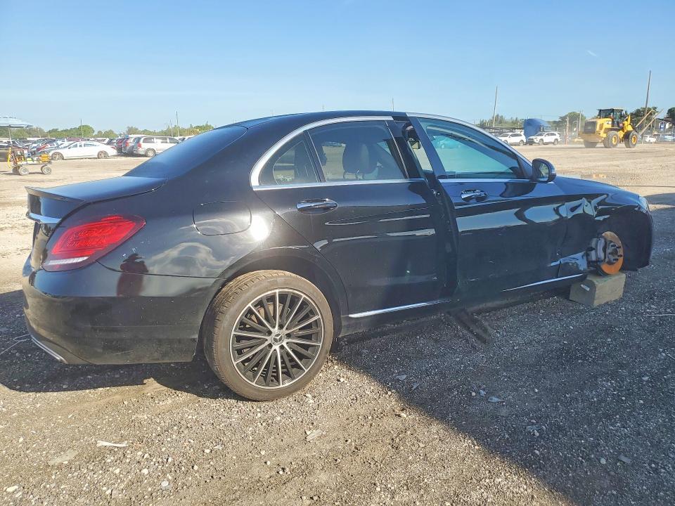 W1KWF8DB2LR599606 2020 MERCEDES-BENZ C-CLASS C300 photo no. 3