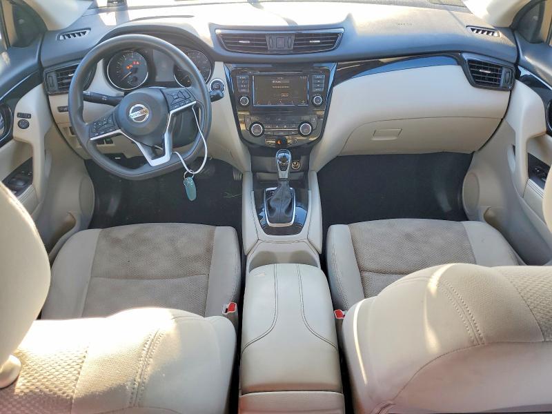 2020 NISSAN ROGUE SPORT SV — Фото 8 из 13