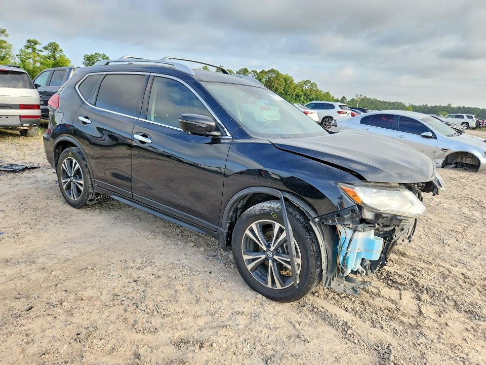 2020 NISSAN ROGUE SV — Фото 4 из 13