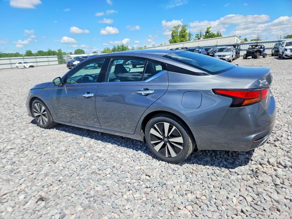 2019 NISSAN ALTIMA SL — Фото 2 из 13