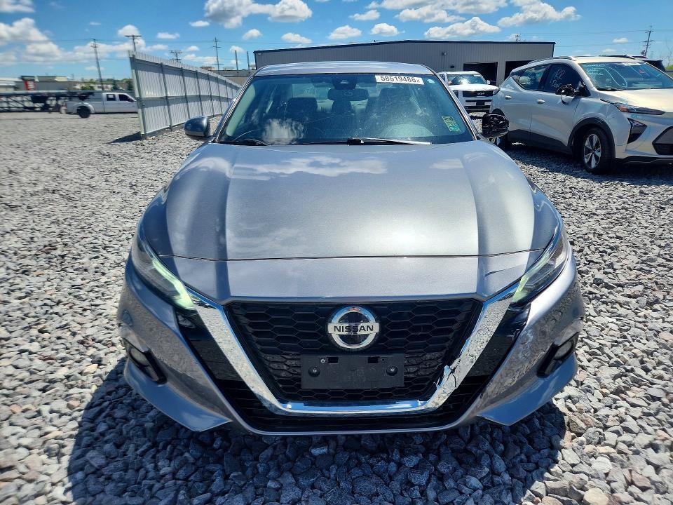 2019 NISSAN ALTIMA SL — Фото 5 из 13