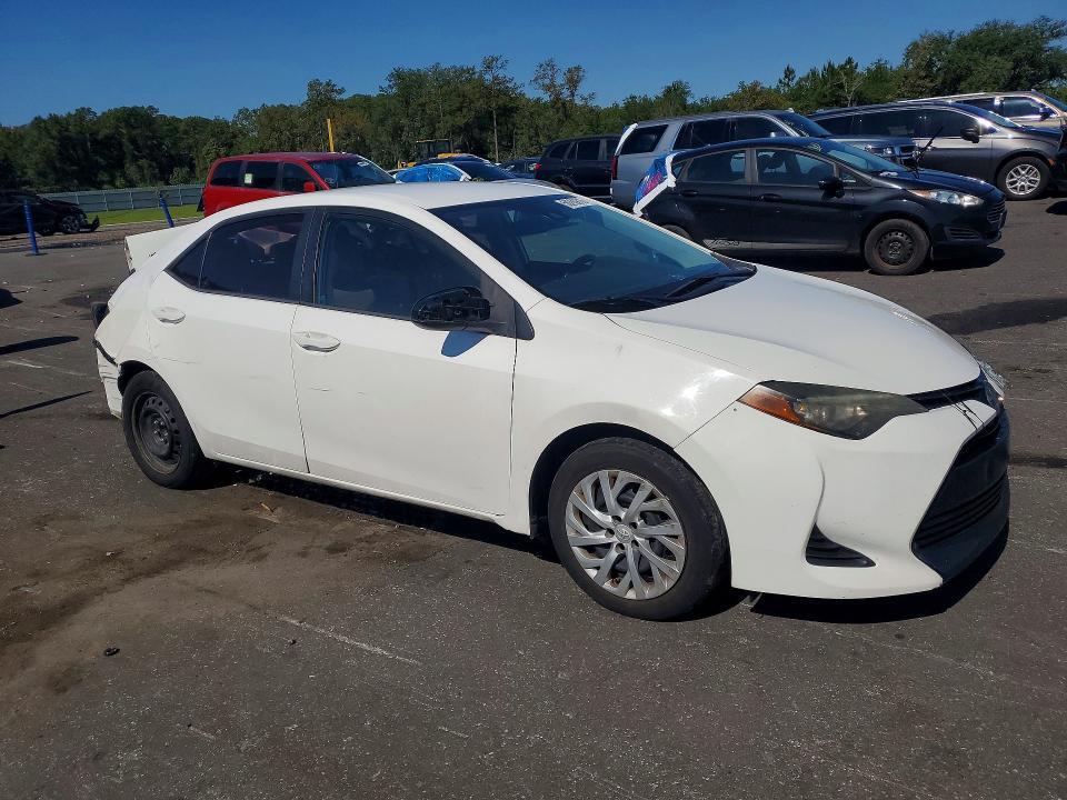 2019 TOYOTA COROLLA LE — Фото 4 из 12