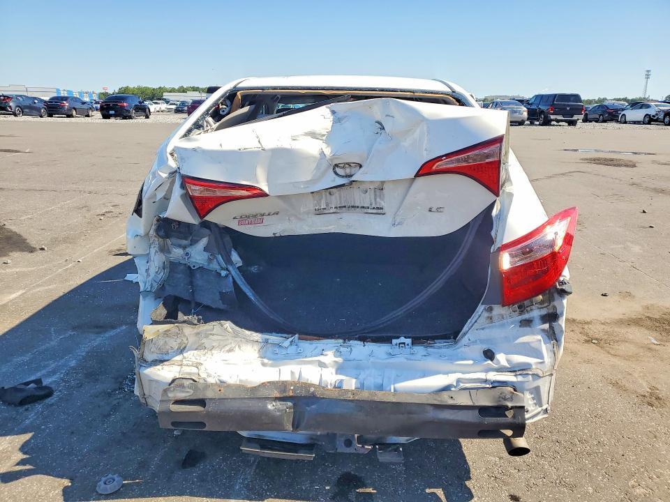 2019 TOYOTA COROLLA LE — Фото 6 из 12
