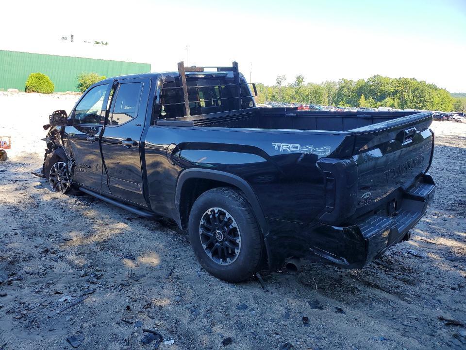 2023 TOYOTA TUNDRA SR5 — Фото 2 из 12