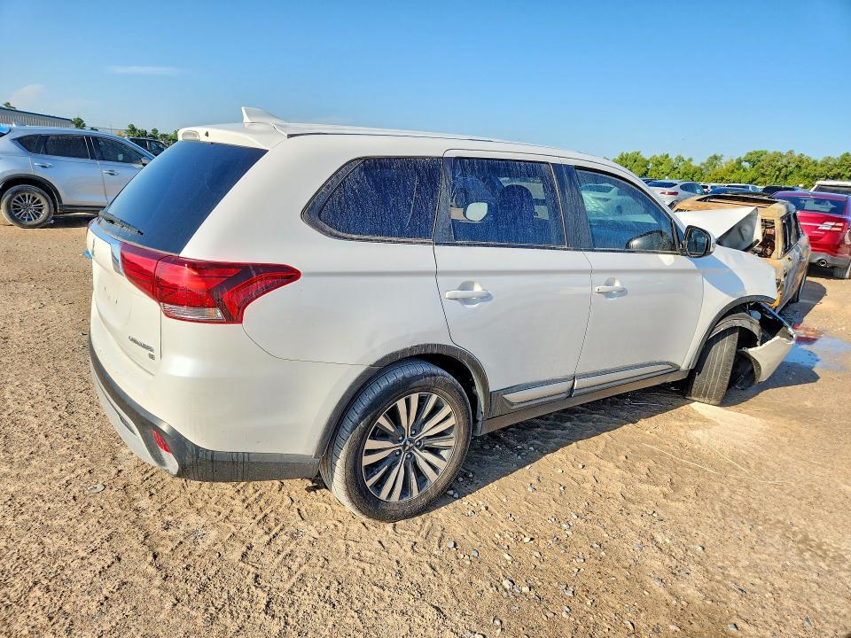 2019 MITSUBISHI OUTLANDER SE — Фото 3 из 13