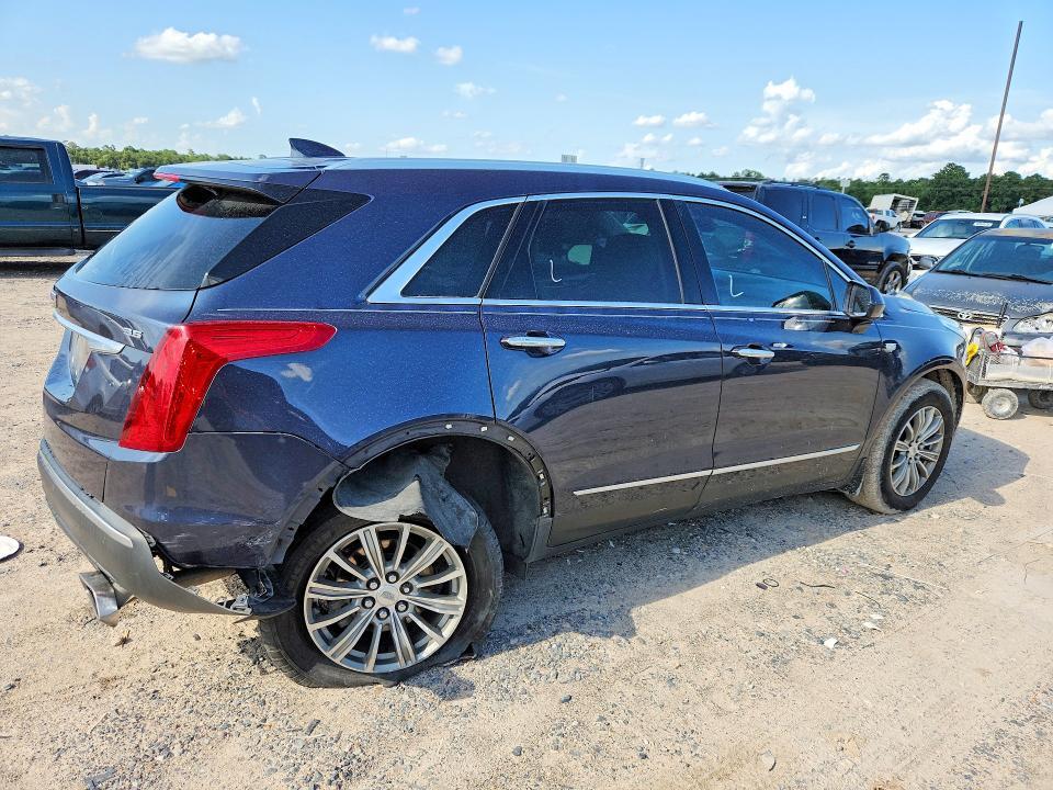 2019 CADILLAC XT5 LUXURY — Фото 3 из 12