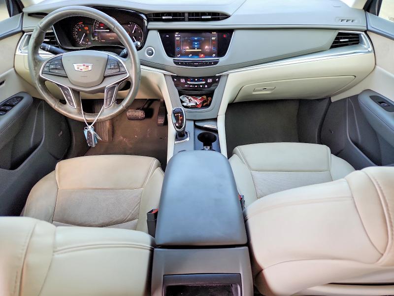 2019 CADILLAC XT5 LUXURY — Фото 8 из 12