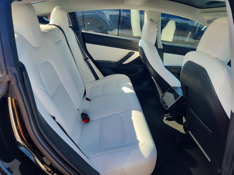 5YJ3E1EB0JF135058 2018 TESLA MODEL 3 photo no. 11