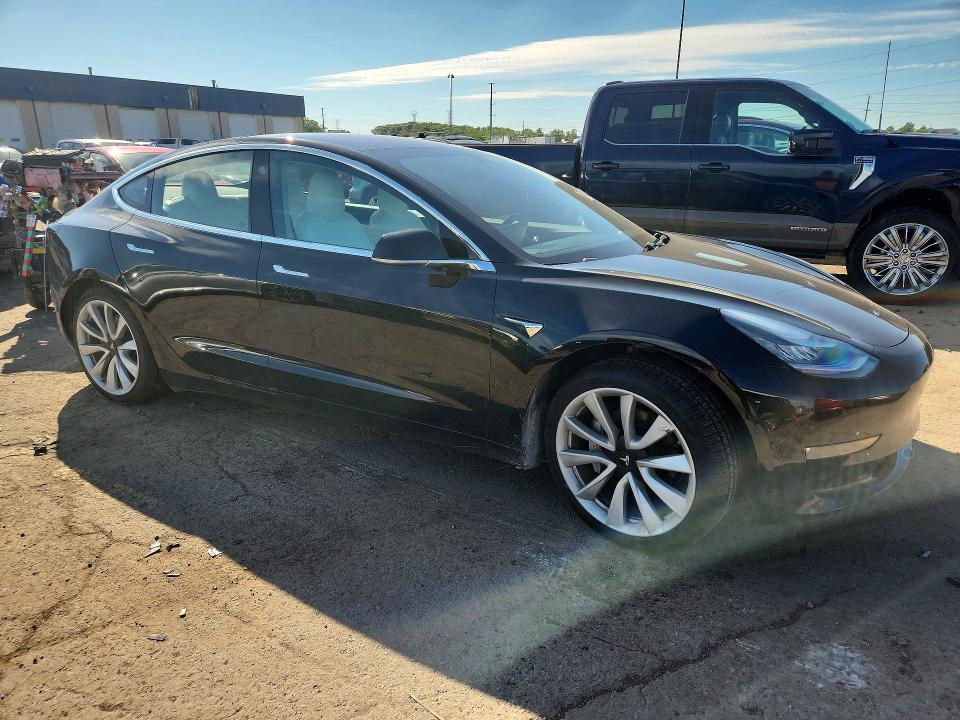 5YJ3E1EB0JF135058 2018 TESLA MODEL 3 photo no. 4