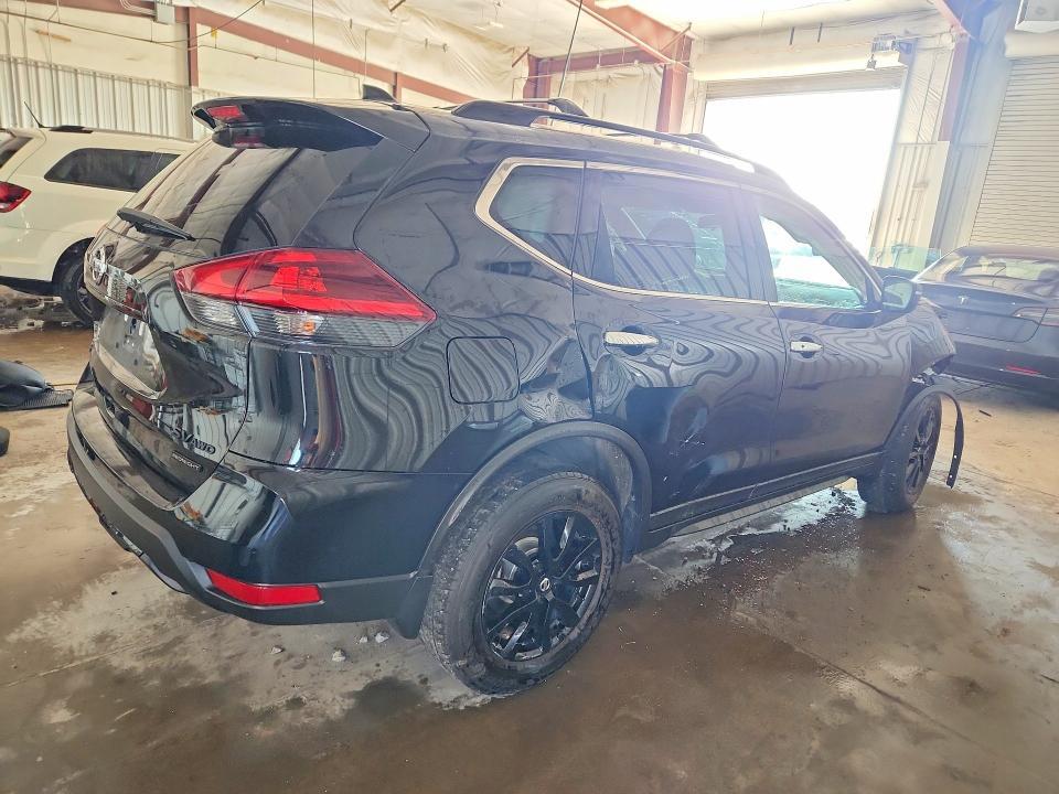 2018 NISSAN ROGUE SV — Фото 3 из 14
